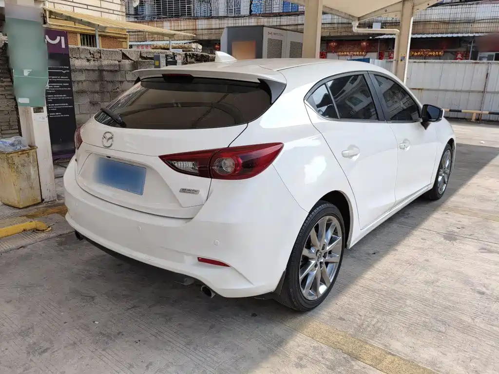 Mazda 3 Axela — миниатюра 7