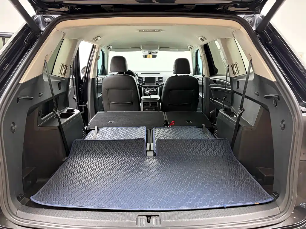 Volkswagen Teramont — миниатюра 12