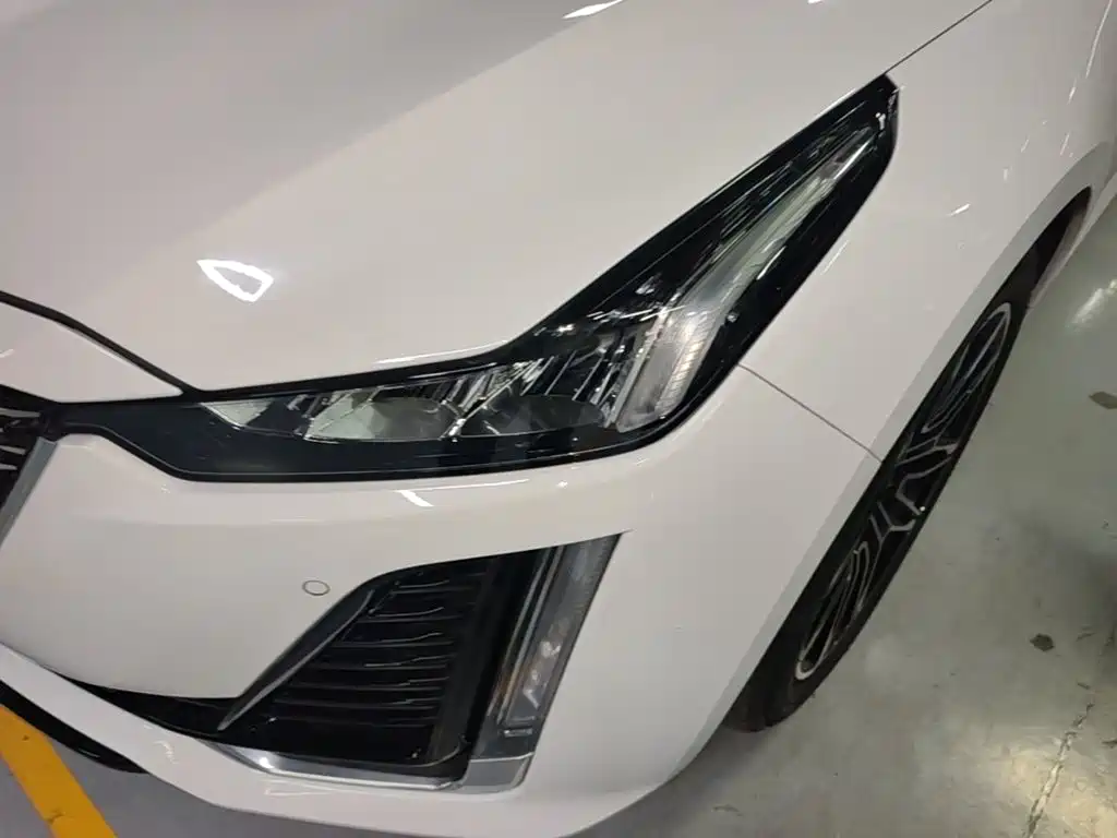 Cadillac CT5 — миниатюра 24
