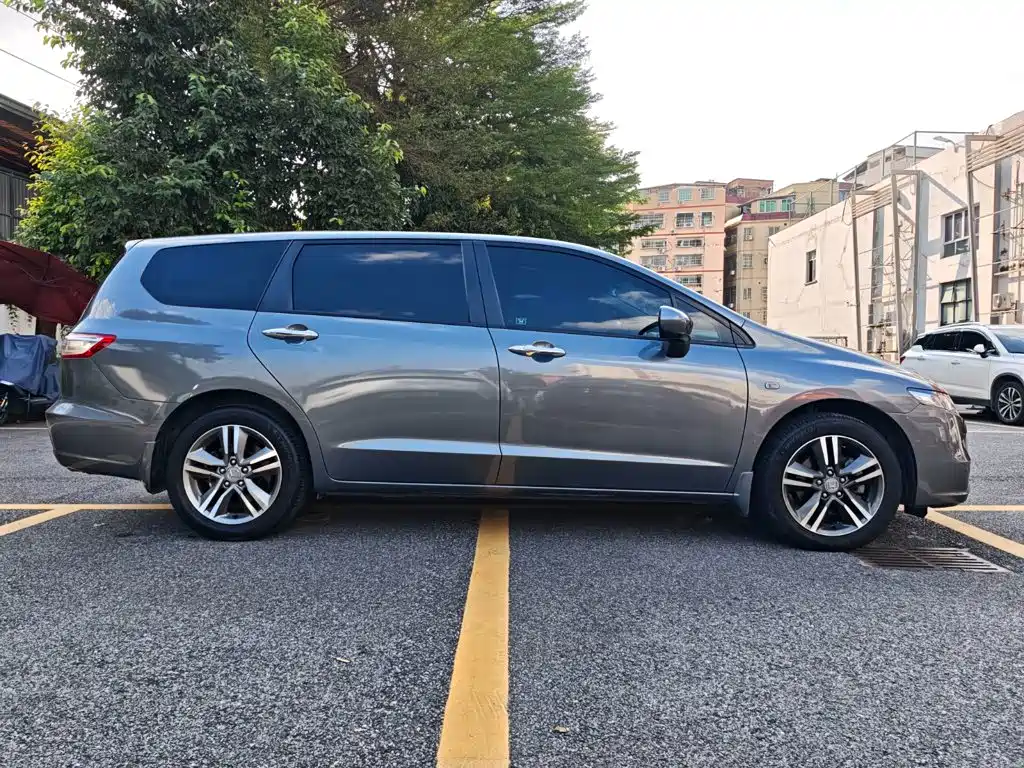 Honda Odyssey — миниатюра 4