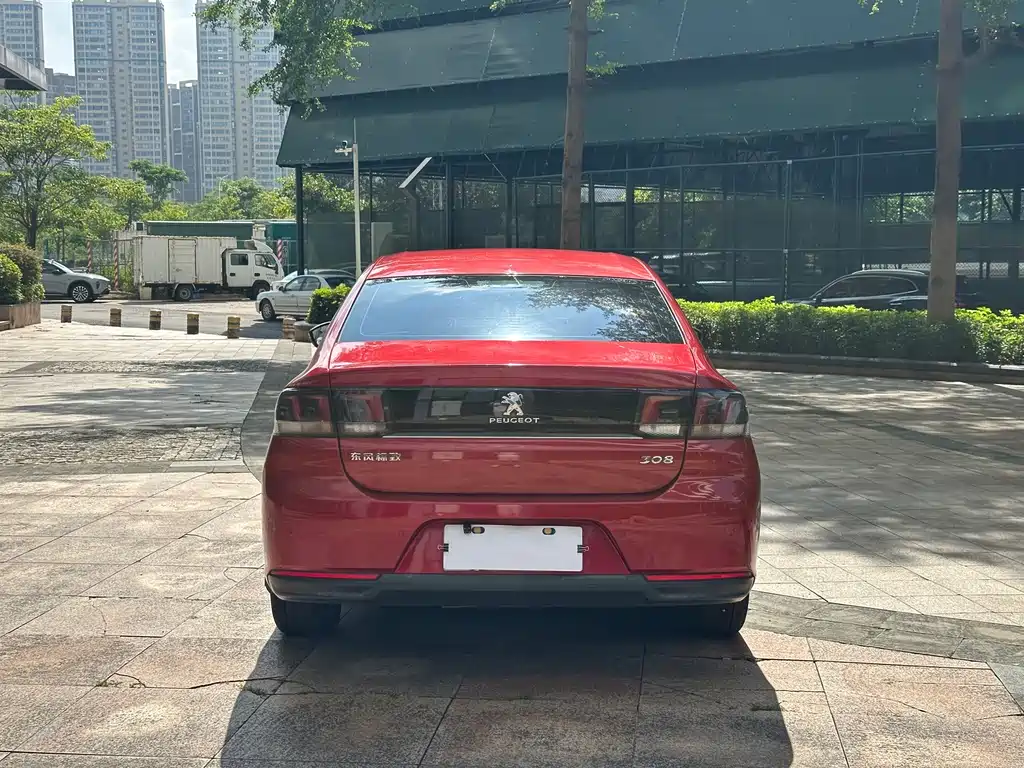 Peugeot 308 — миниатюра 19