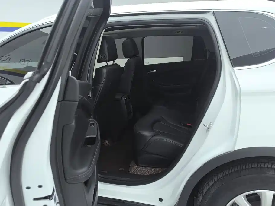 Buick Envision Plus — миниатюра 11