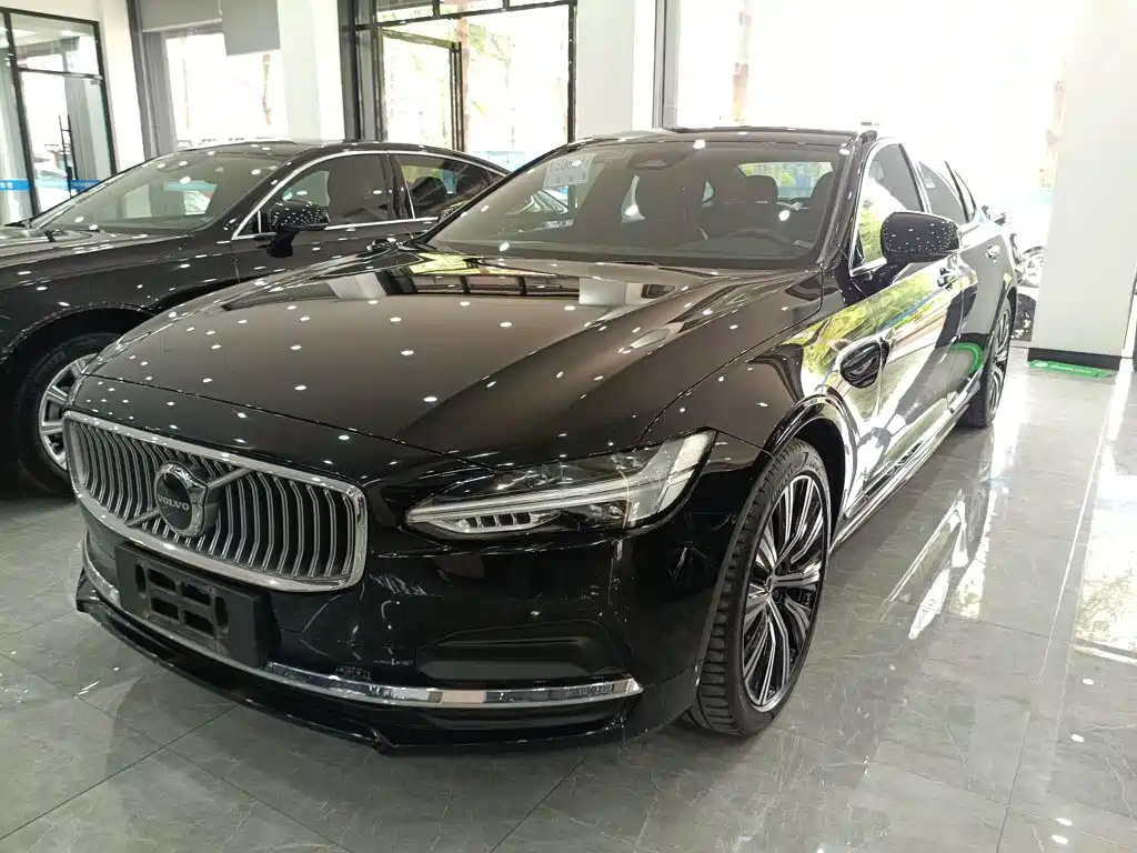 Volvo S90 2022 B5 Luxury
