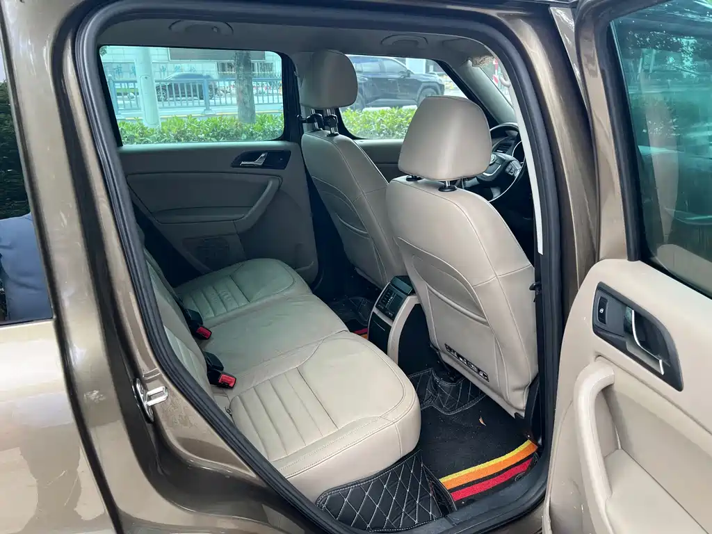 Skoda Yeti — миниатюра 15