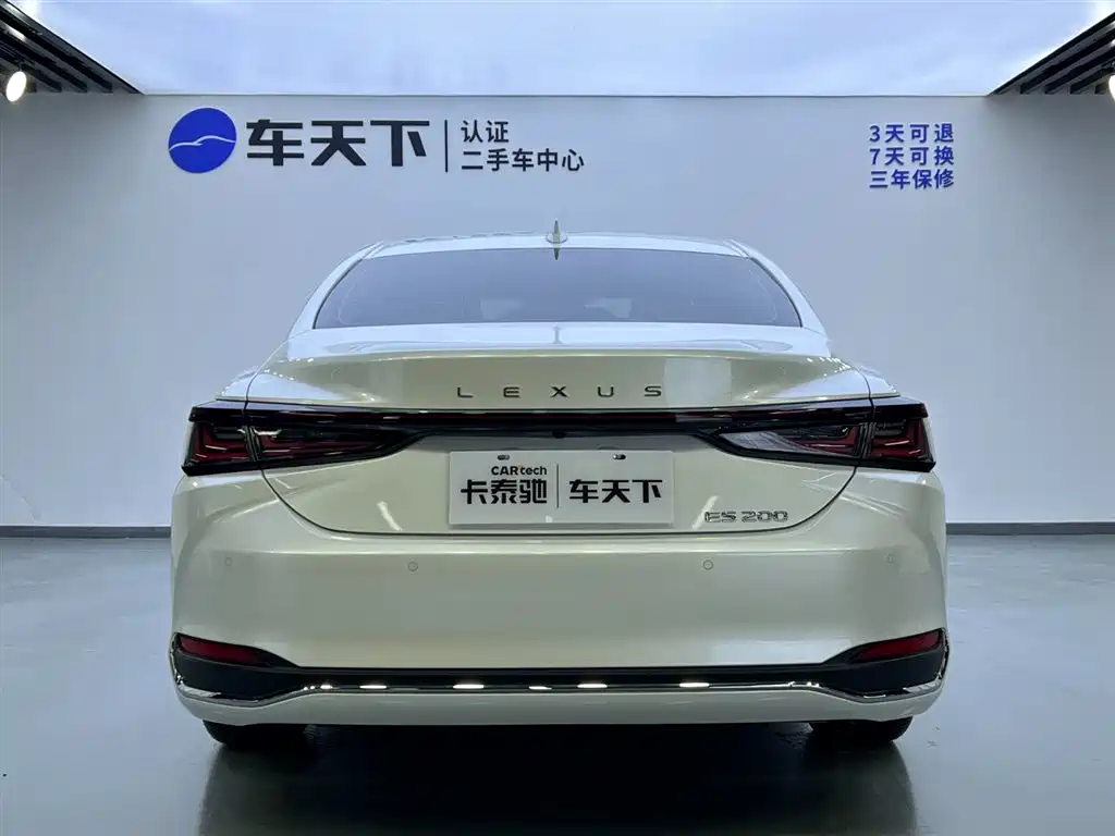 Lexus ES 2025 200 Premium