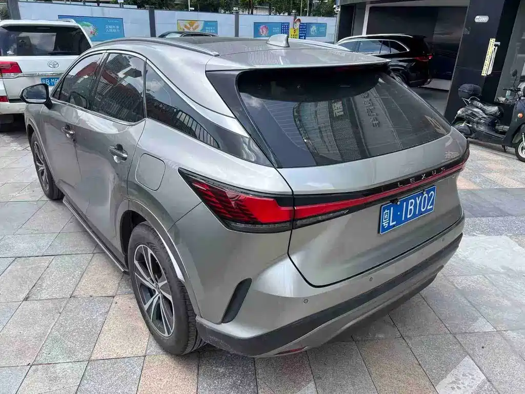 Lexus RX — миниатюра 7