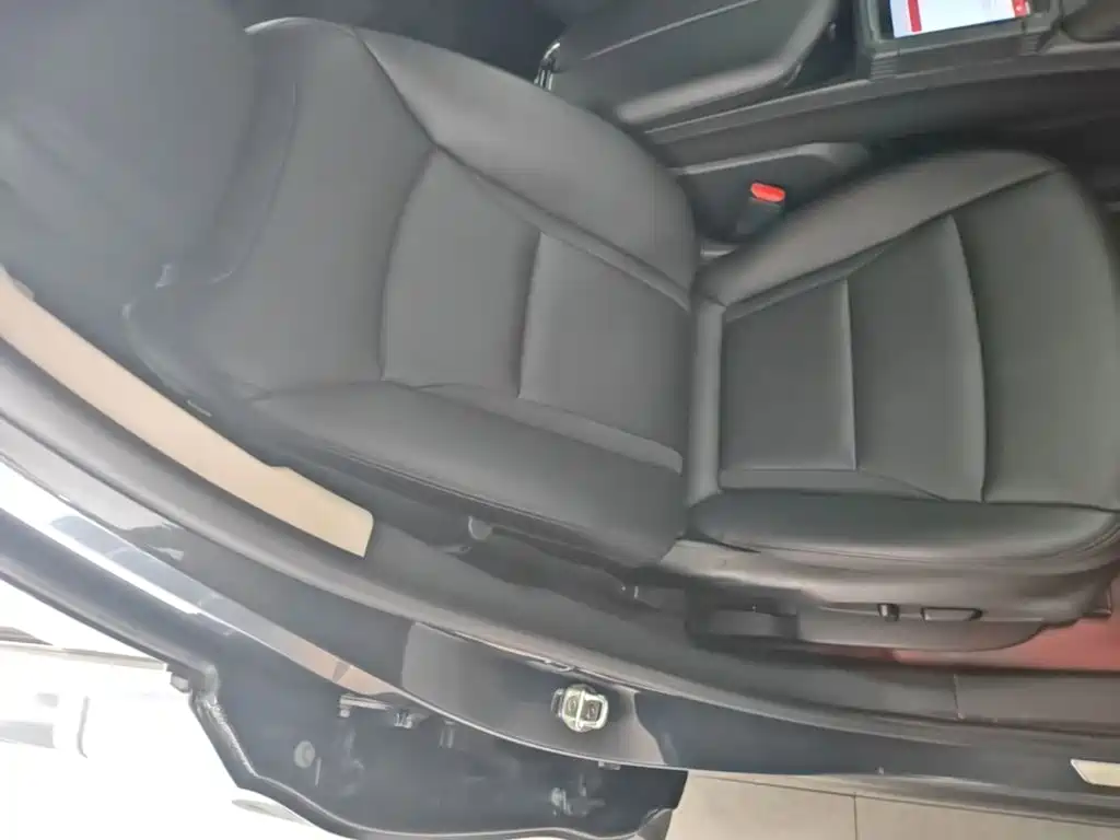 Buick Enclave — миниатюра 25