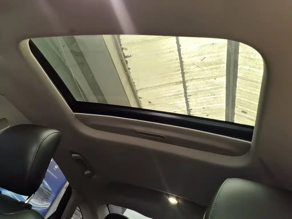 Ford Mondeo — миниатюра 18