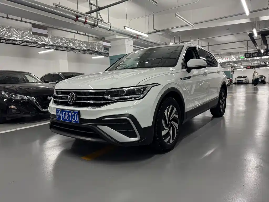 Купить Volkswagen Tiguan L