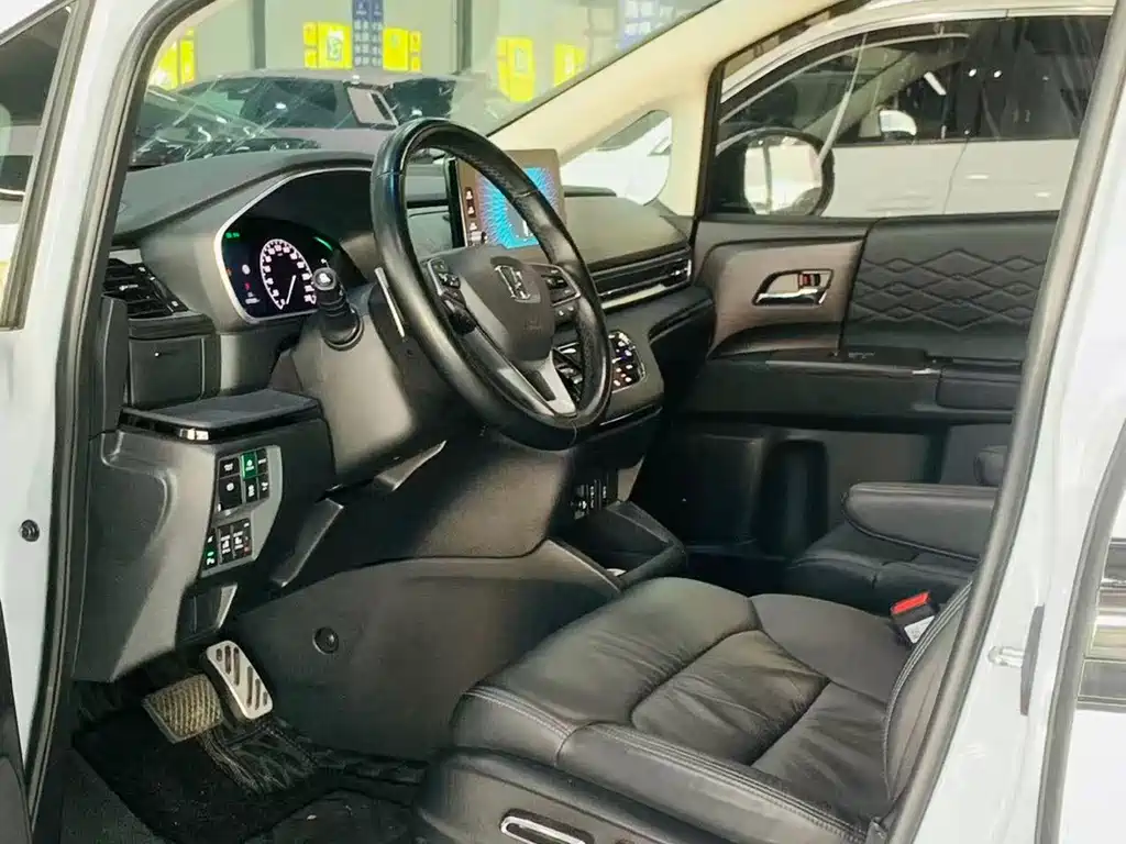 Honda Elysion — миниатюра 4