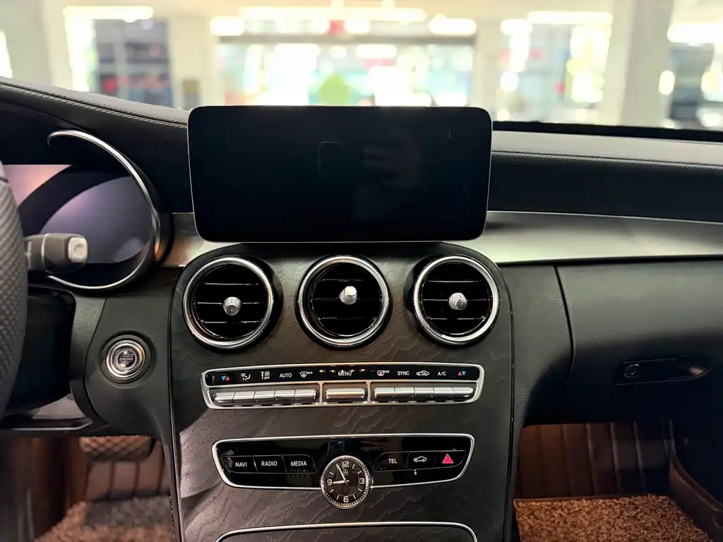 Mercedes-Benz C-Class — миниатюра 9