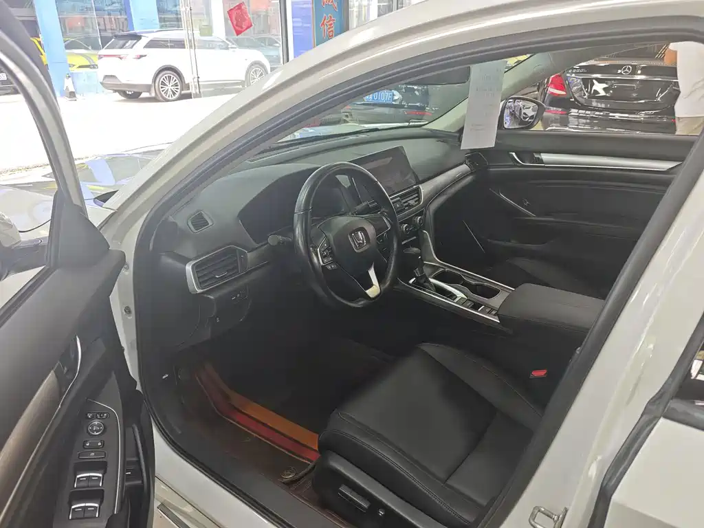 Honda Accord — миниатюра 4