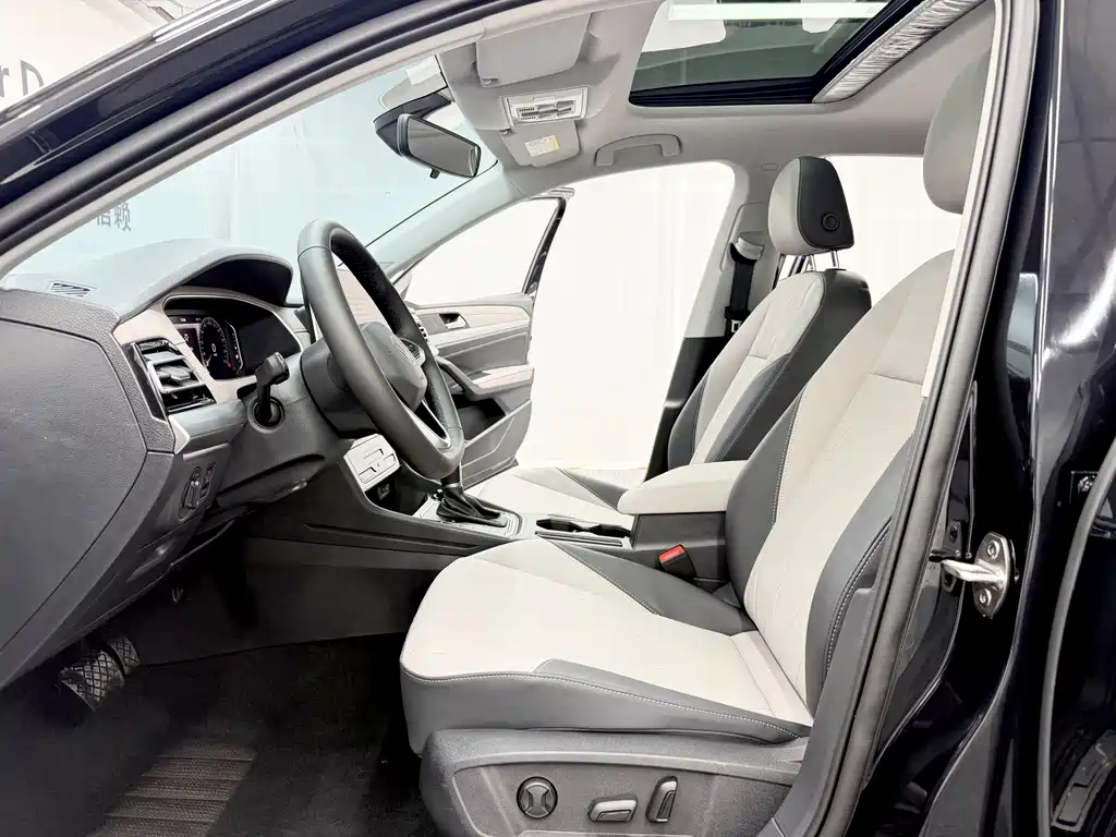 Volkswagen Lavida — миниатюра 7