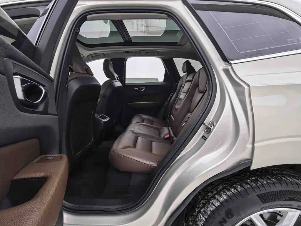 Volvo XC60 — миниатюра 20