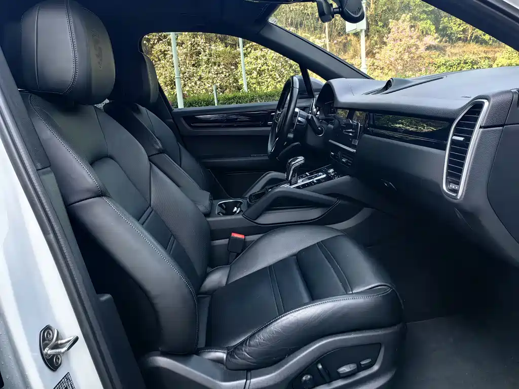 PORSCHE CAYENNE NEW ENERGY