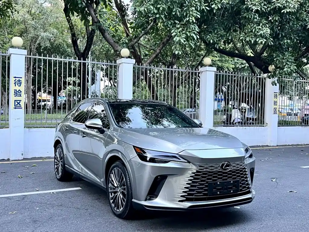 Lexus RX — миниатюра 3