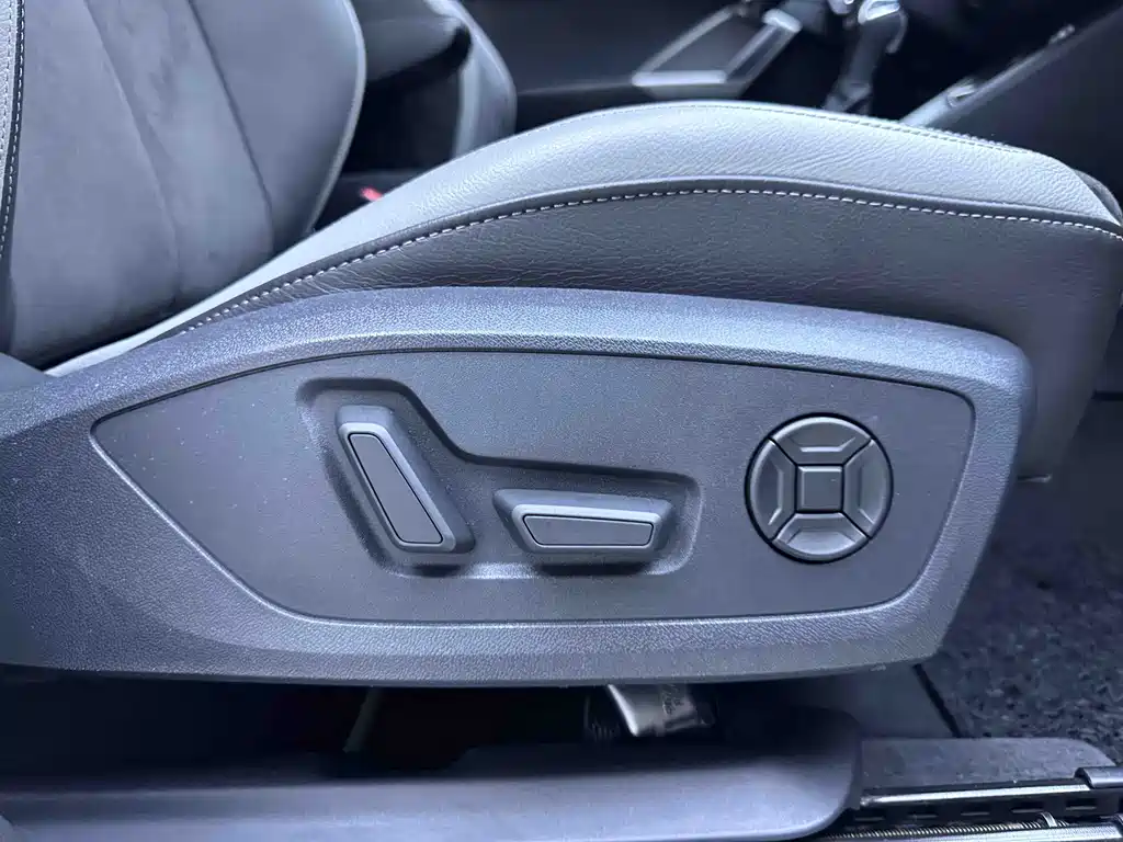Audi Q3 — миниатюра 18