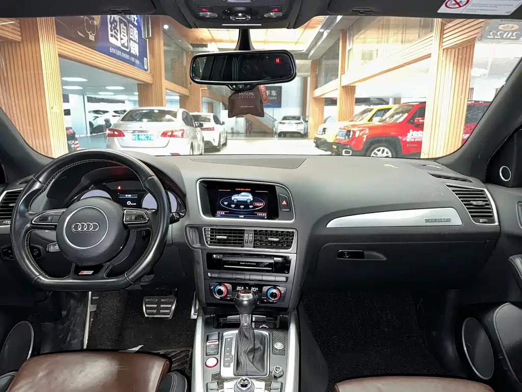 Audi SQ5 — миниатюра 11