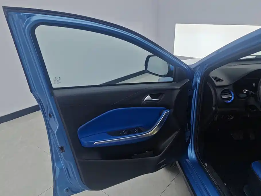Chery New Energy Tiggo 3xe — миниатюра 6