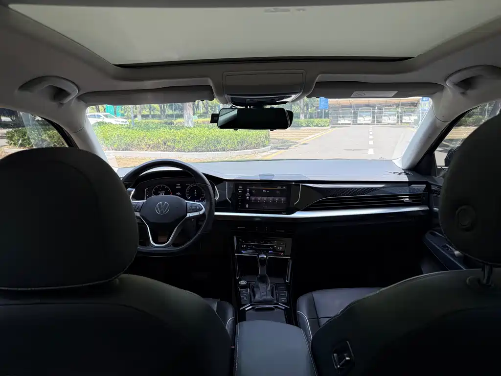 Volkswagen Passat — миниатюра 14
