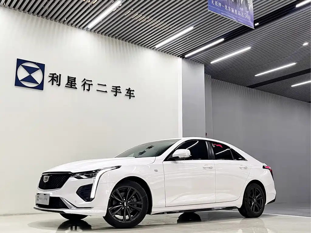 Cadillac CT4