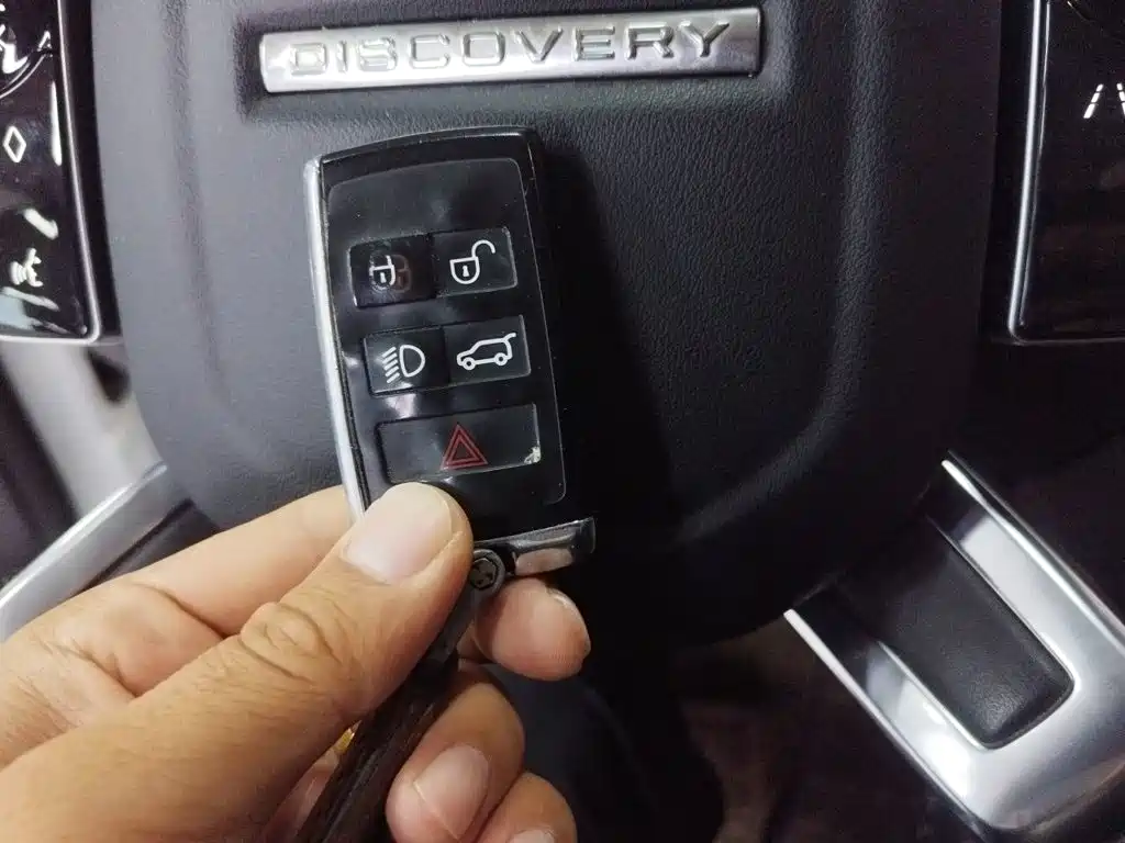 Land Rover Discovery — миниатюра 9