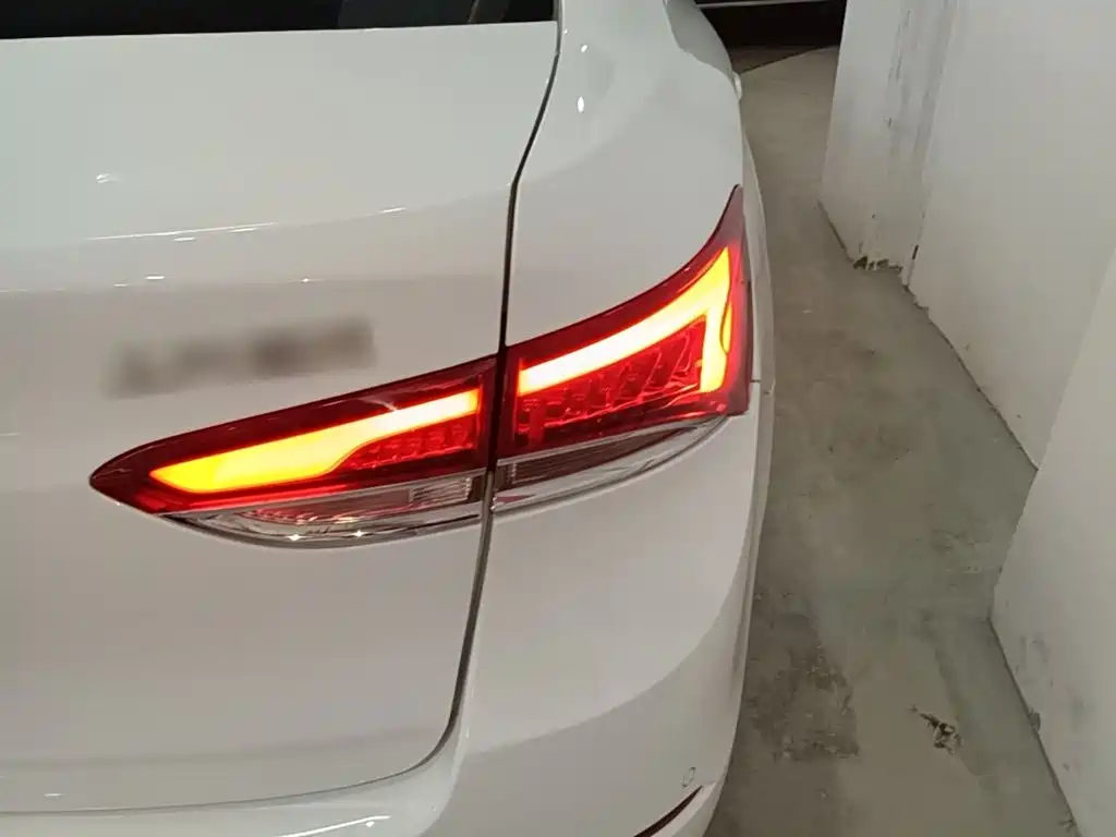 Buick Excelle — миниатюра 8