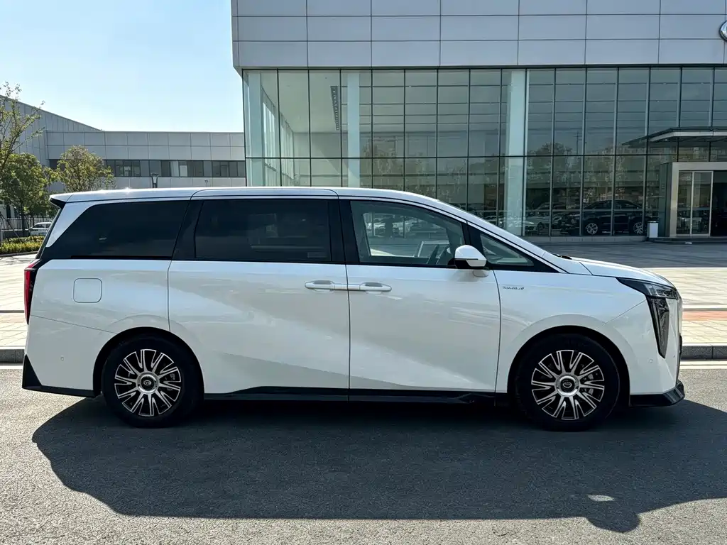GAC Motor Trumpchi E9 — миниатюра 7