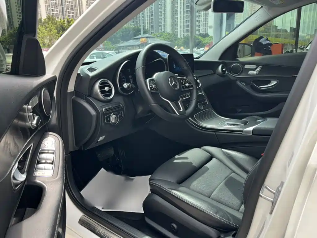 Mercedes-Benz C-Class (Import) — миниатюра 16