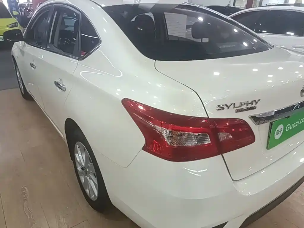 Nissan Sylphy — миниатюра 5