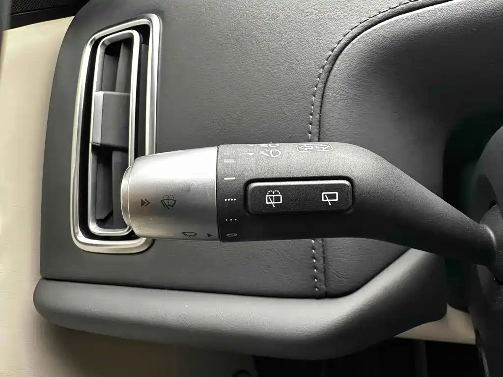 Li Auto Li L7 — миниатюра 19