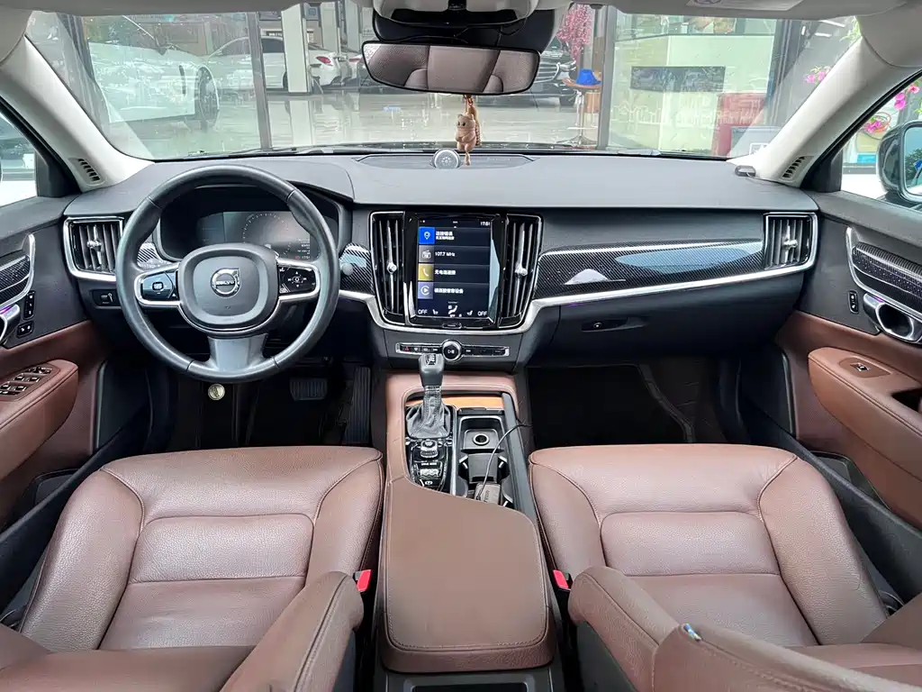 Volvo S90 2019 T5