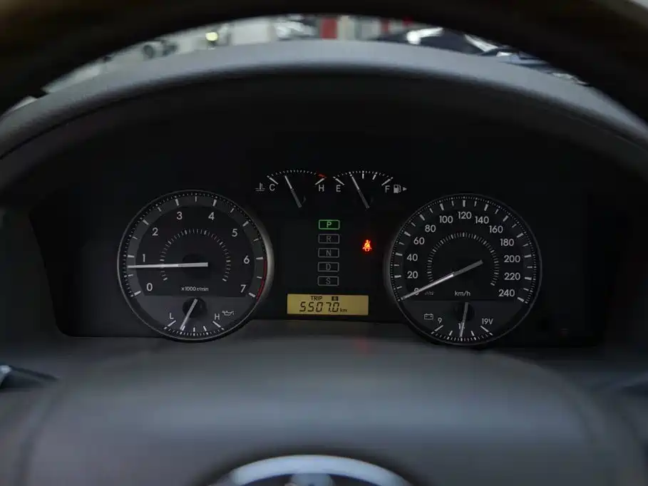 Toyota Land Cruiser 2018 4.6L AT