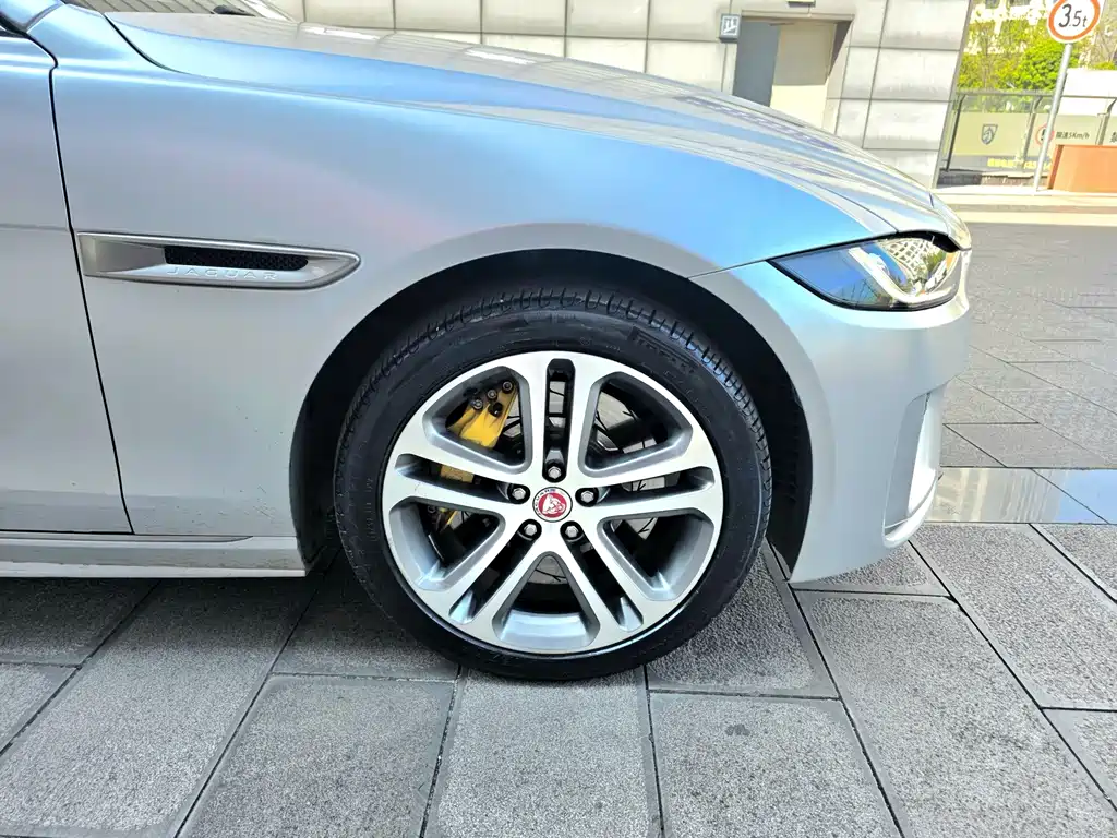 Jaguar XEL 2.0T 250PS R-DYNAMIC S Progressive Sport Edition, фото 17