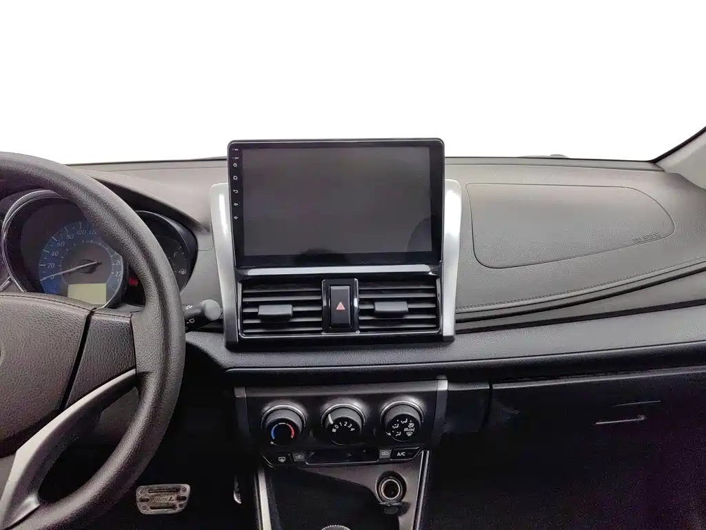 Toyota Yaris L — миниатюра 12