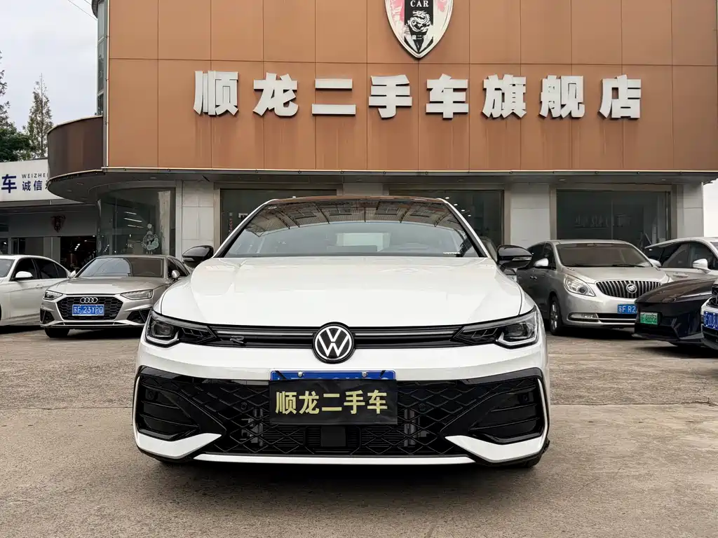 Volkswagen Golf — миниатюра 2