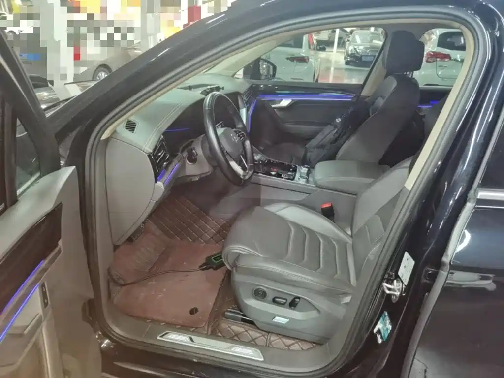 Volkswagen Touareg — миниатюра 15