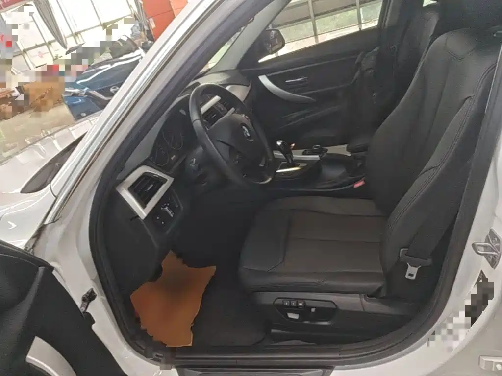 BMW 3 Series — миниатюра 15