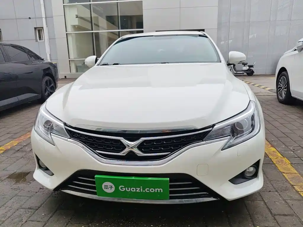Toyota Reiz — миниатюра 3