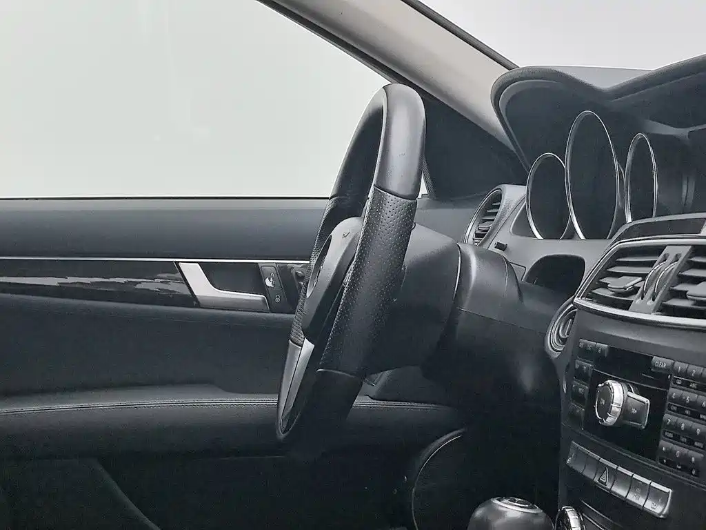 Mercedes-Benz C-Class — миниатюра 22