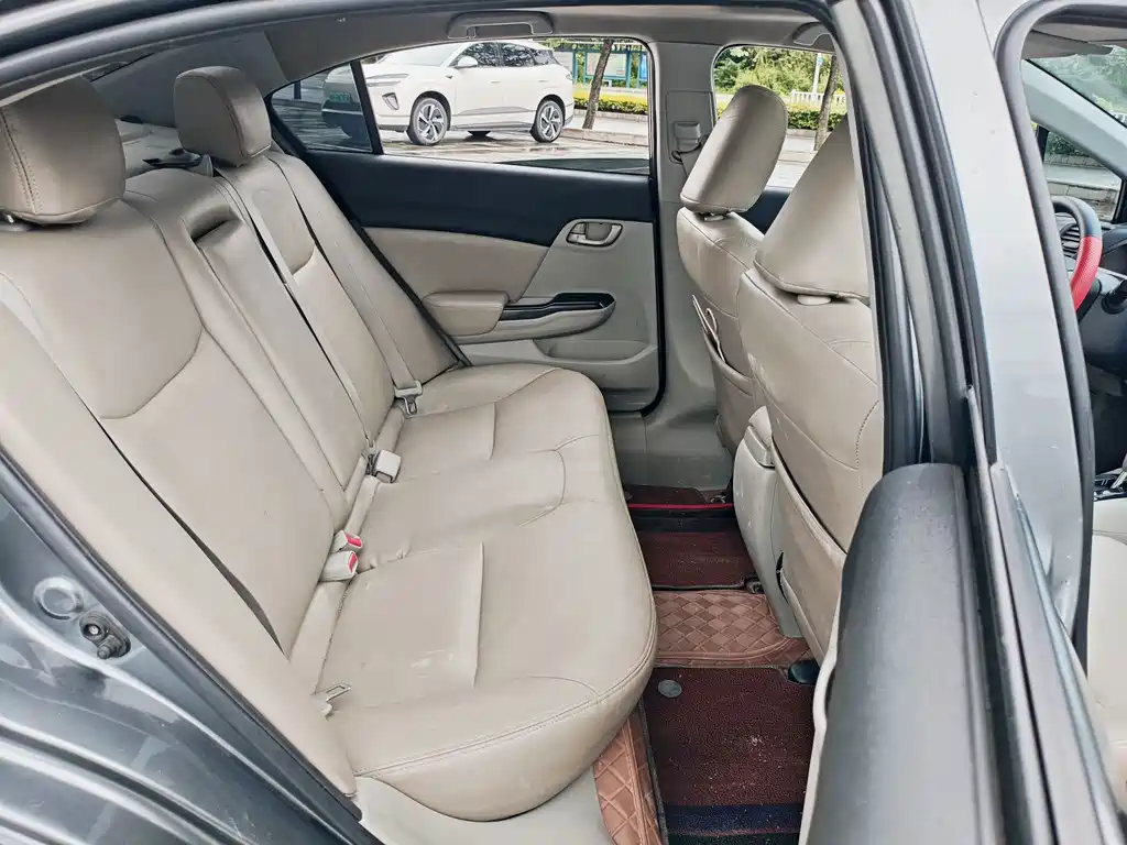 Honda Civic — миниатюра 5