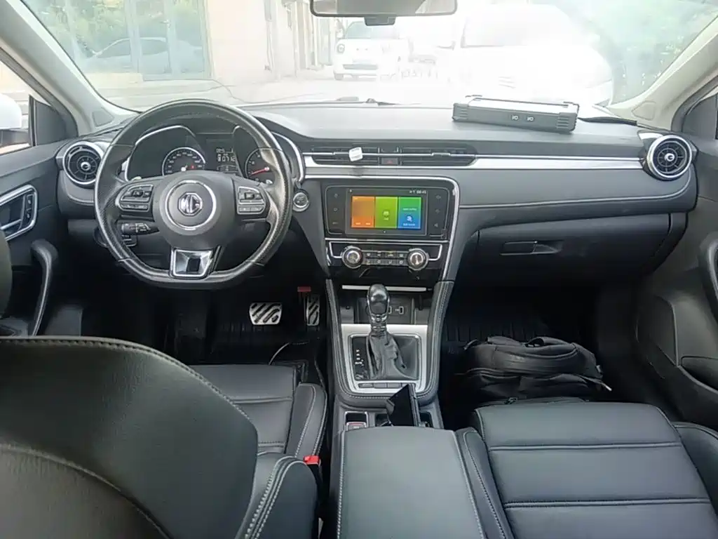 MG MG6 — миниатюра 10