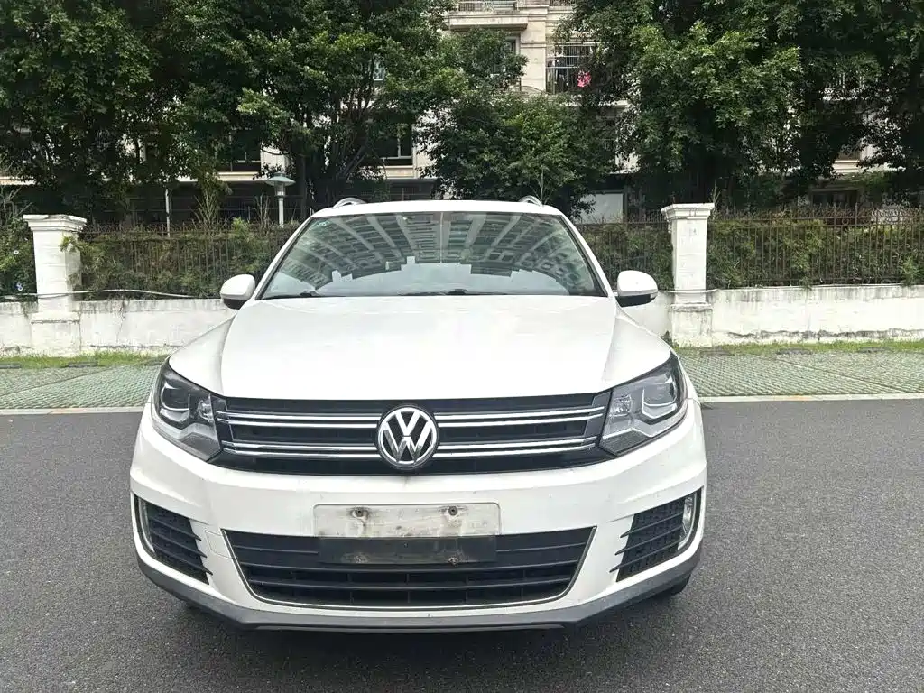 Volkswagen Tiguan — миниатюра 2