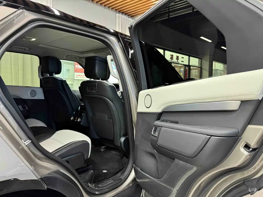 Land Rover Discovery — миниатюра 10