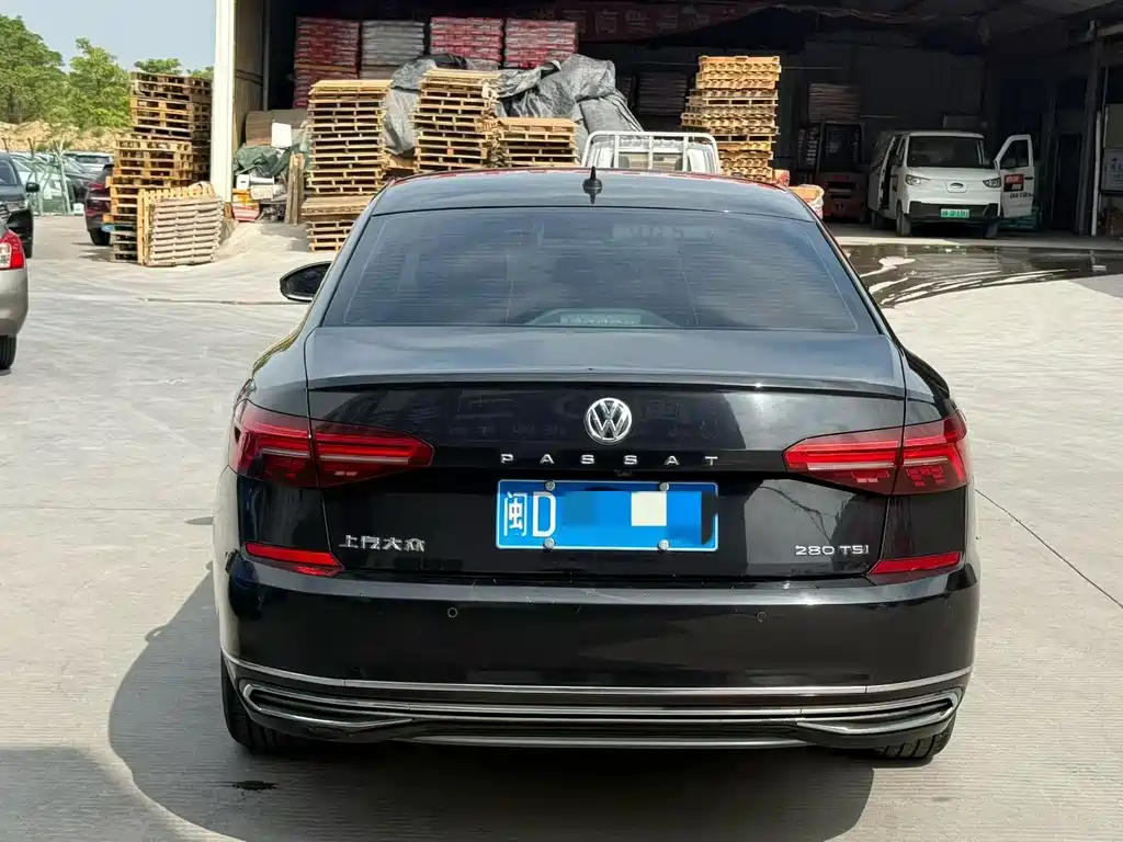 Volkswagen Passat — миниатюра 8