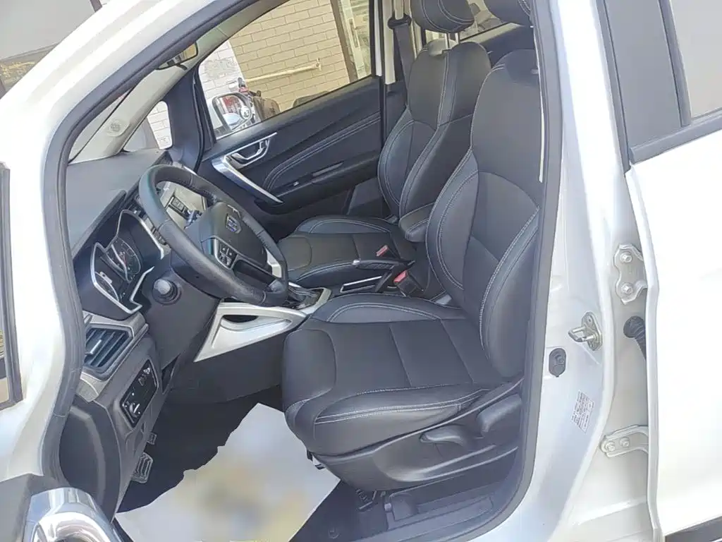 Geely Vision X3 — миниатюра 15