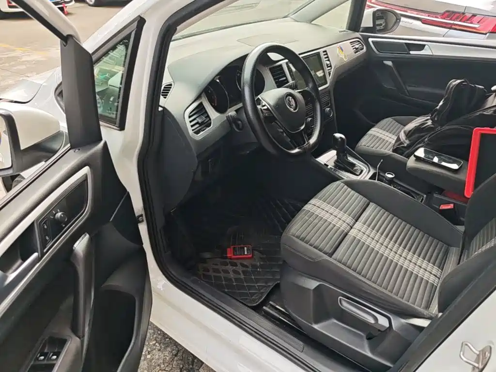 Volkswagen Golf Sportsvan — миниатюра 16