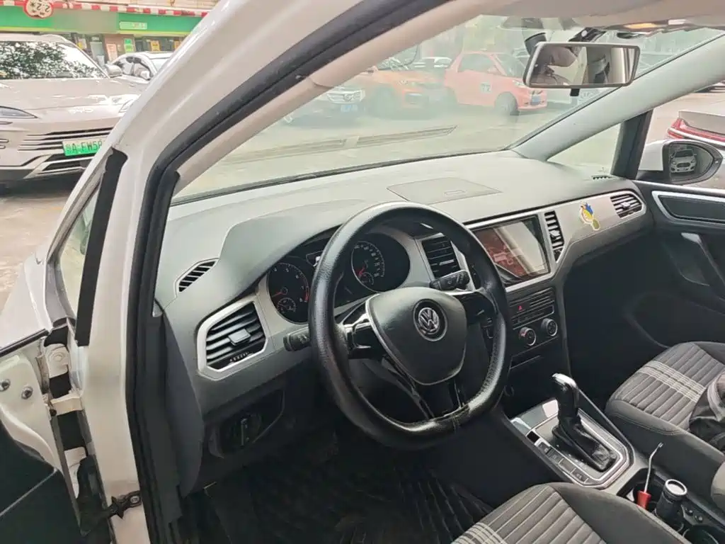 Volkswagen Golf Sportsvan — миниатюра 10