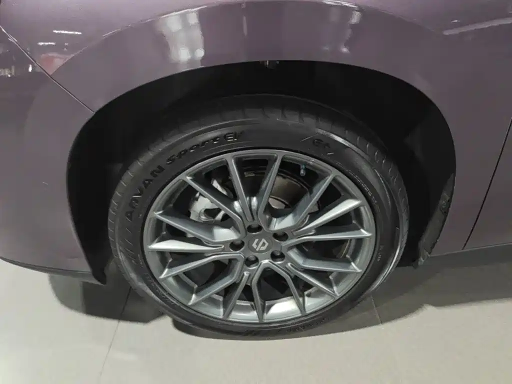 Leapmotor Leapmotor C10 — миниатюра 23