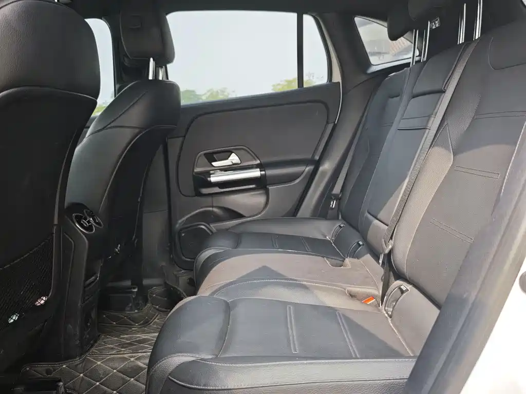 Mercedes-Benz GLA — миниатюра 6